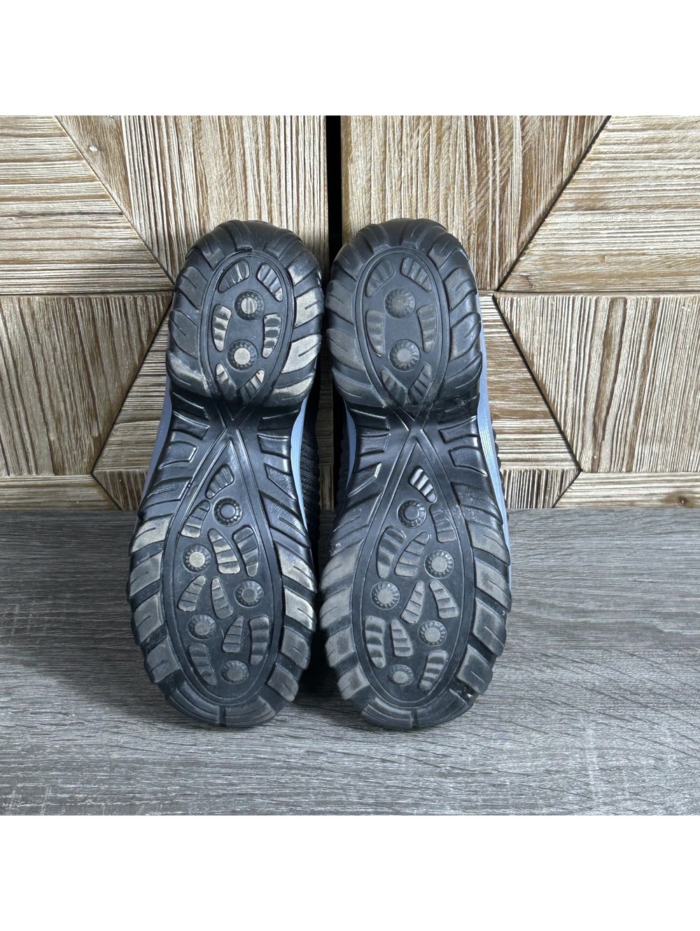 Womens Black Casual Comfort Slip On Sneakers Walking Shoes Size 7 - Picture 6 of 6